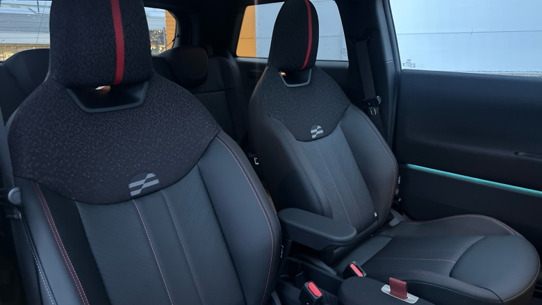 MINI Cooper 135kW E Sport 41kWh 3dr Auto Electric Hatchback